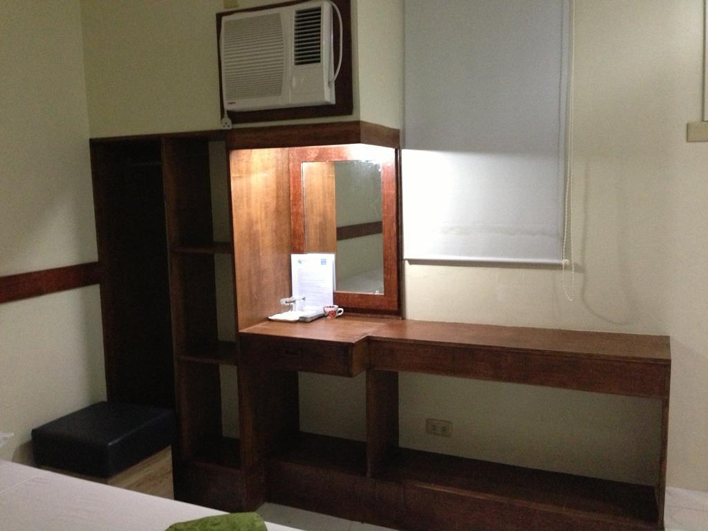 تاغبيلاران سيتي Qm Pension House الغرفة الصورة
