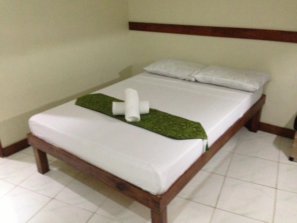 تاغبيلاران سيتي Qm Pension House الغرفة الصورة