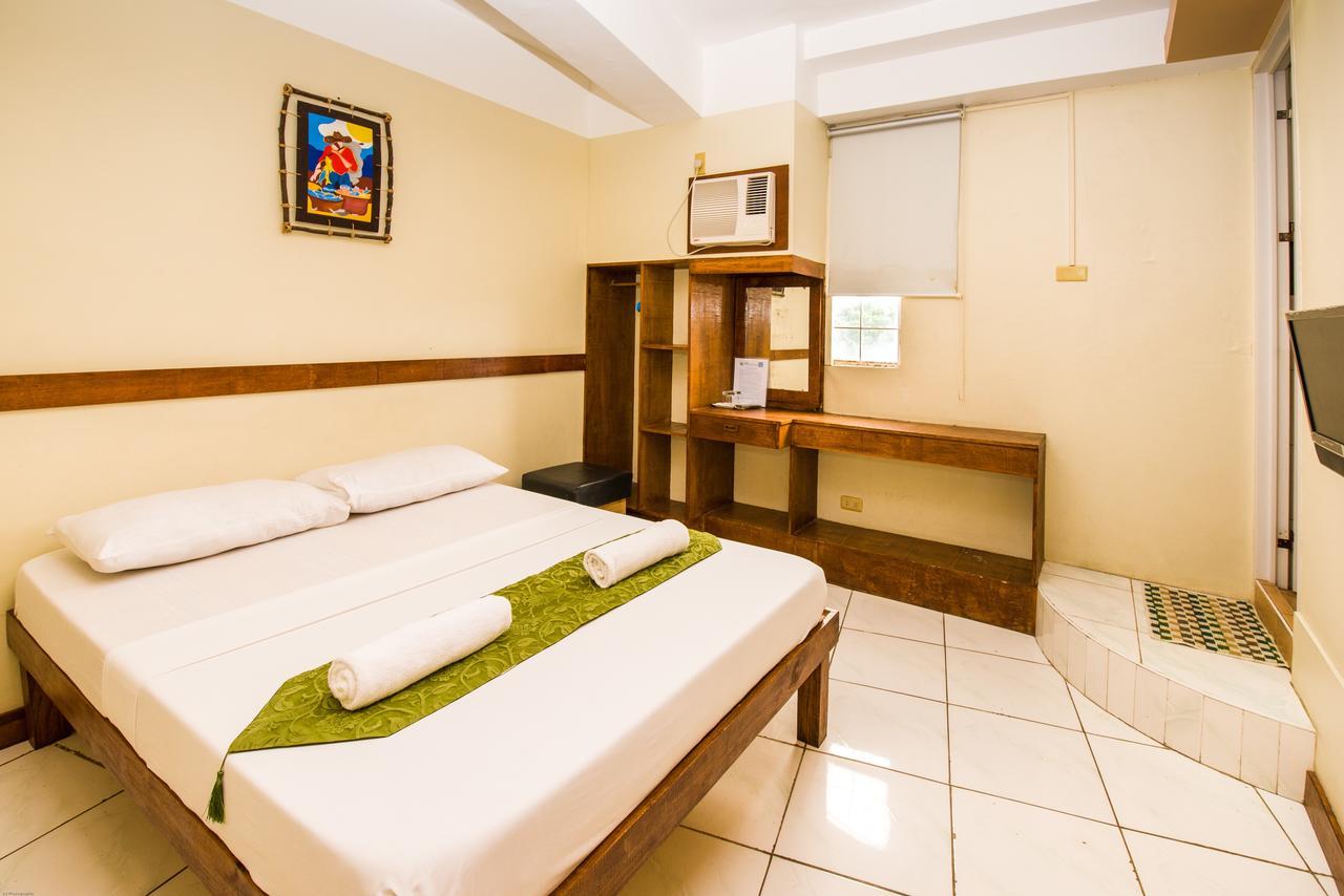 تاغبيلاران سيتي Qm Pension House المظهر الخارجي الصورة